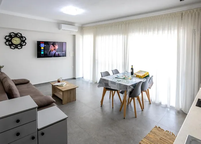 Appartement Natalia Peramos Néa Péramos